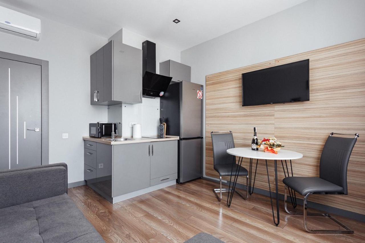 Grey Apartment Odesa Exterior photo
