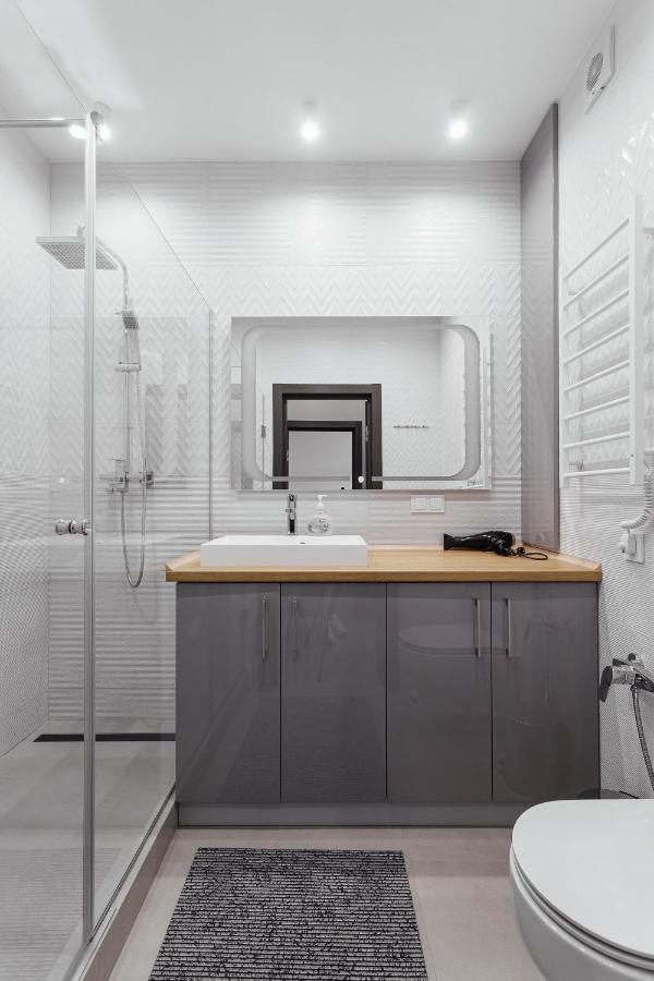 Grey Apartment Odesa Exterior photo